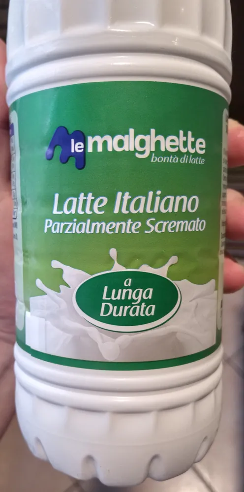 Latte italiano parzialmente scremato