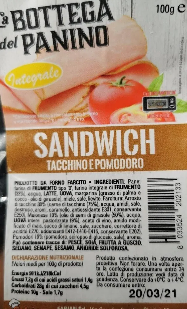 Sandwich tacchino e pomodoro
