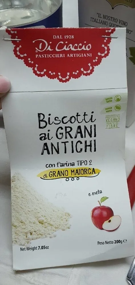 Biscotti ai grani antichi e mela