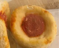Pizzette sfogliate al pomodoro