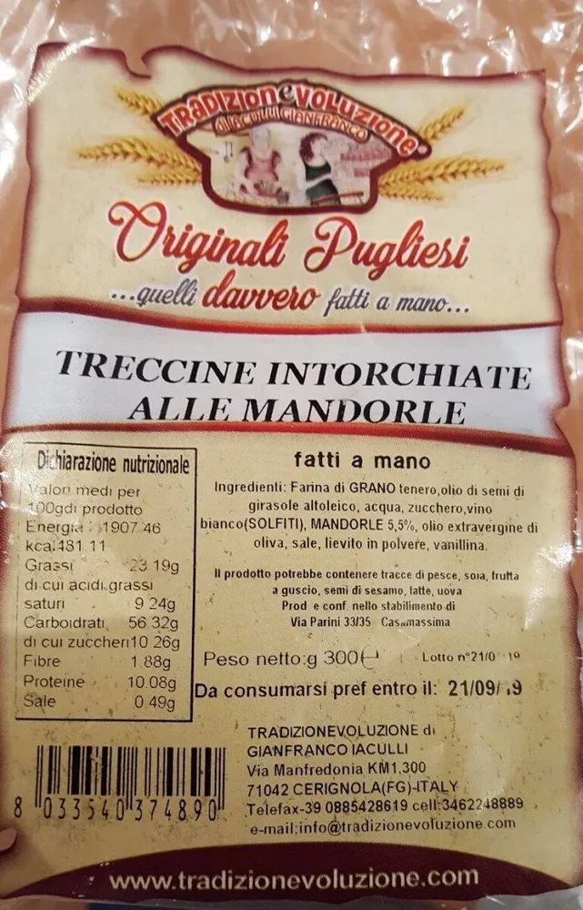 Treccine intorchiate alle mandorle