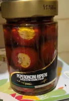 Peperoncini ripieni in olio extra vergine oliva