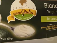Yogurt bianco interi