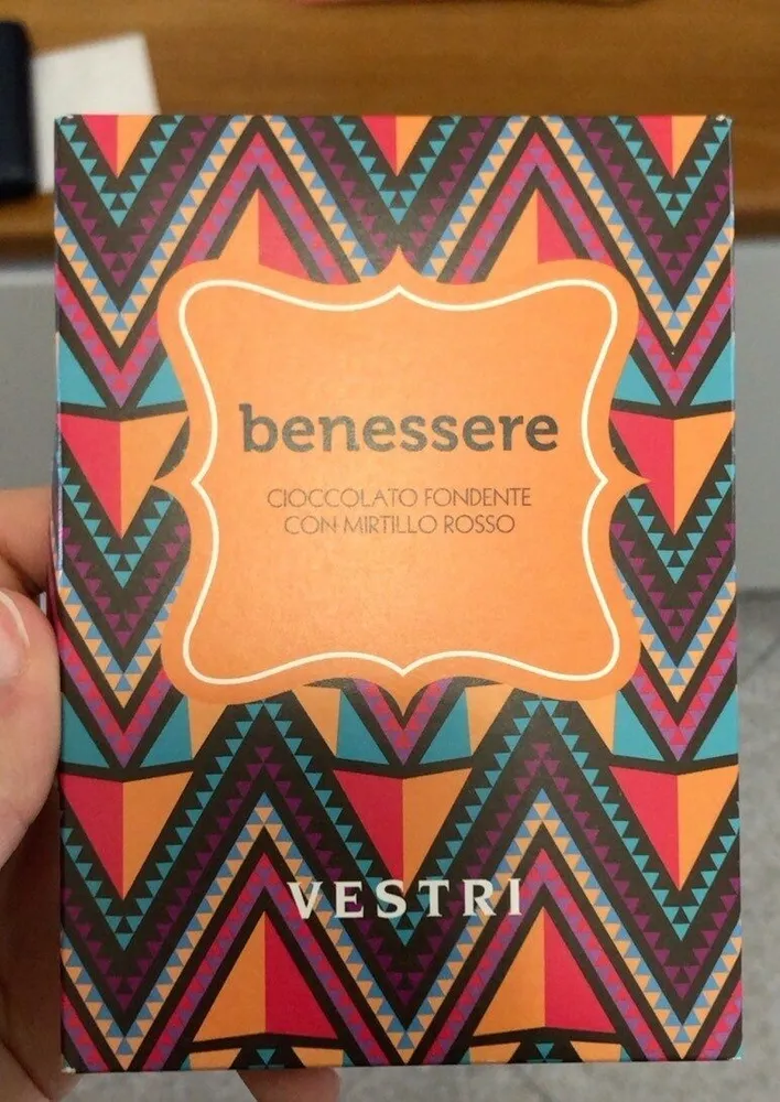 Cioccolato fondente con mirtillo rosso