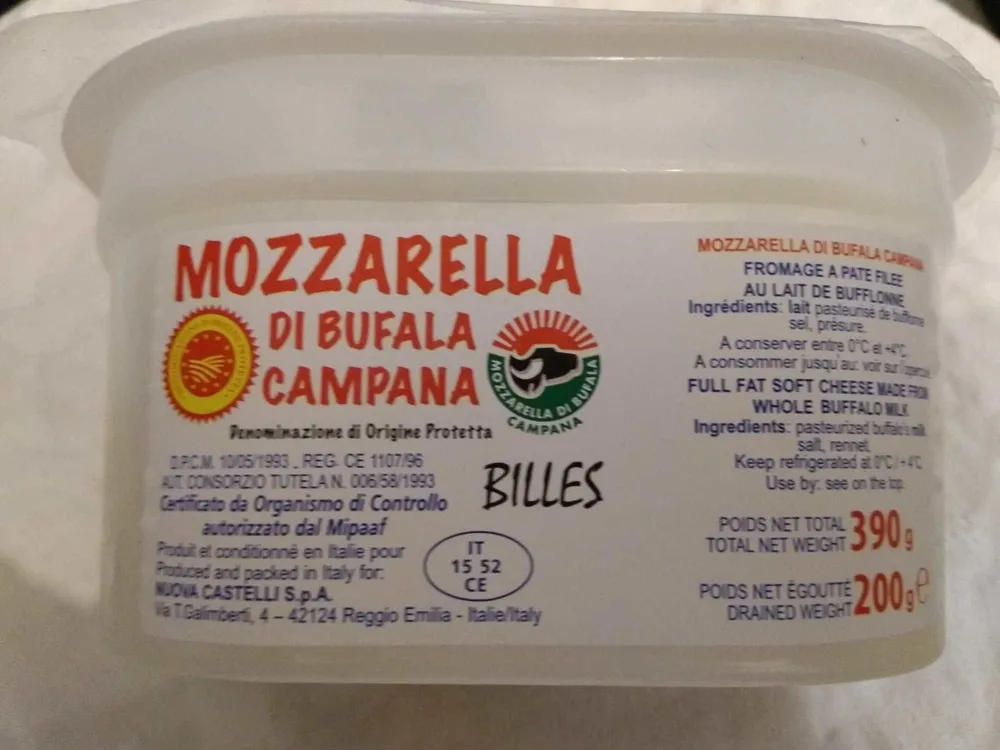 Mozzarella di bufala campana bille