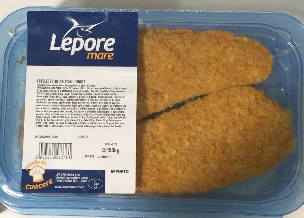 Cotoletta di salmone panato