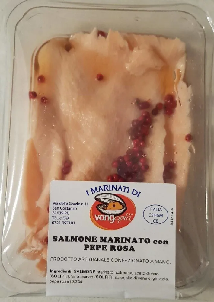 Salmone marinato con pepe rosa