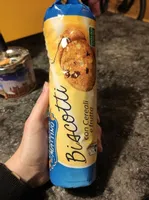 Biscotti con cereali e frutta