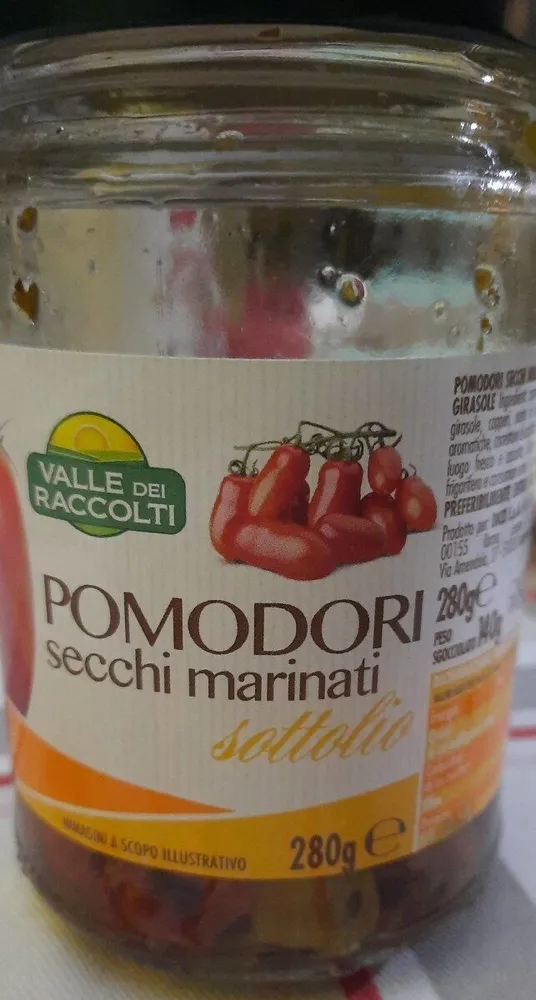 Pomodori secchi marinati sott'olio