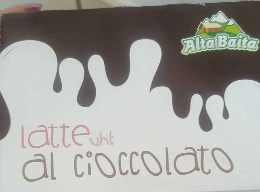 Latte uht al cioccolato