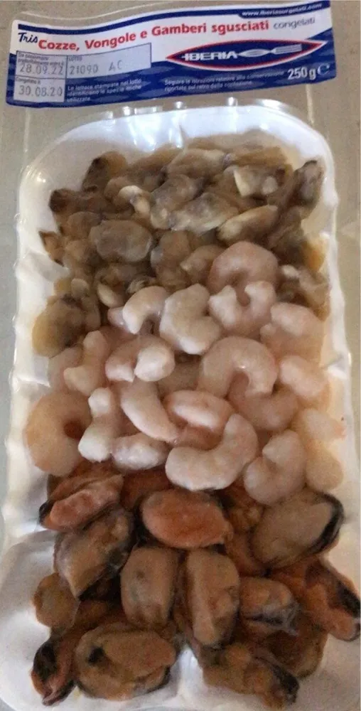 Tris cozze vongole e gamberi  sgusciato