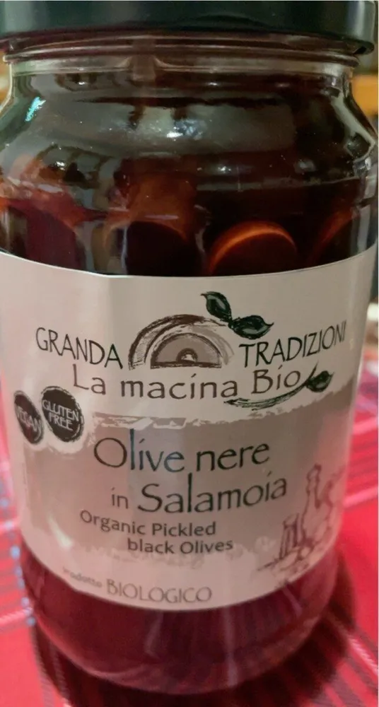 Olive nere in salamoia