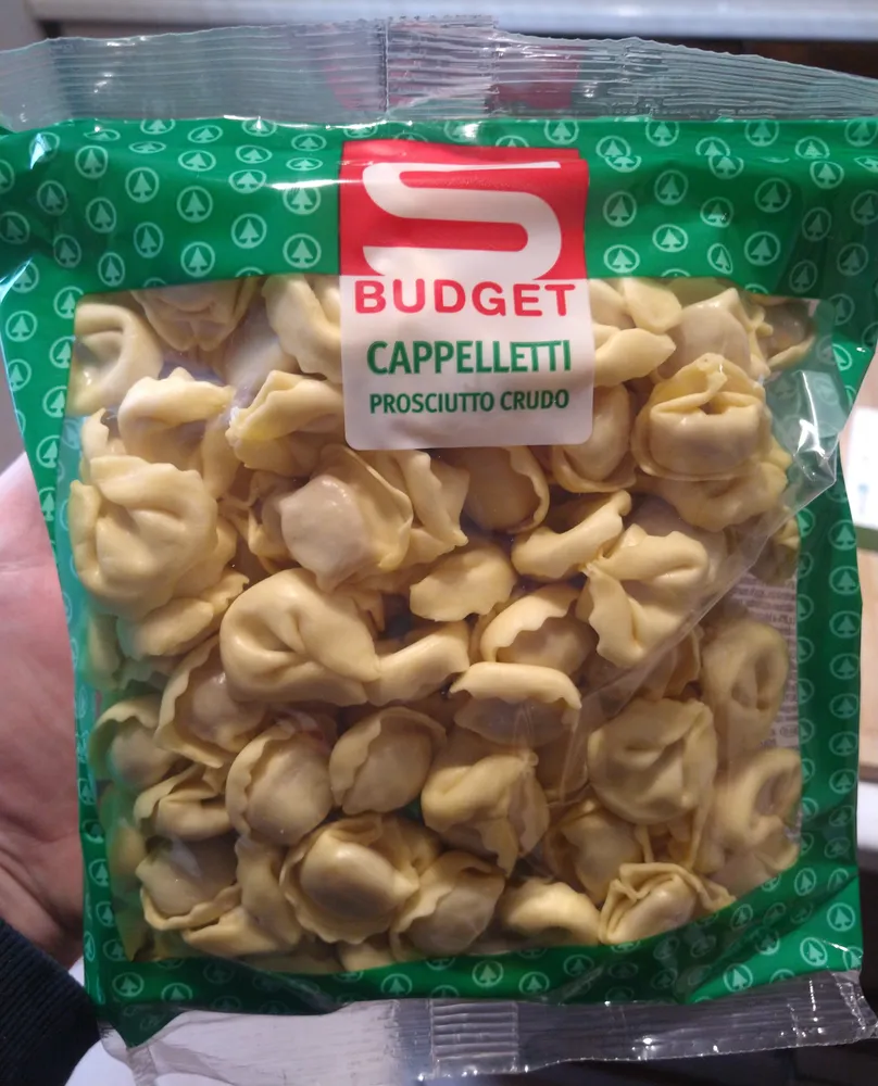 Cappelletti prosciutto crudo