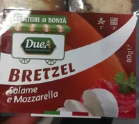 Bretzel salame e mozzarella