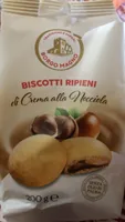 Biscotti ripieni di crema alla nocciola