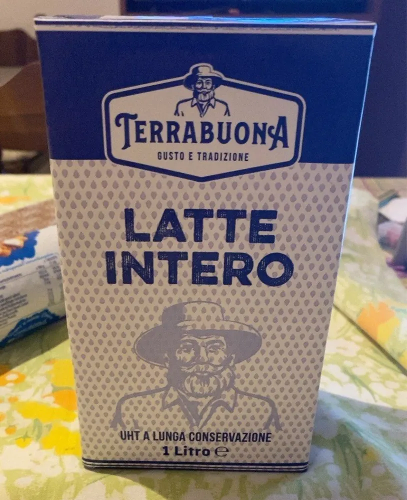 Latte intero