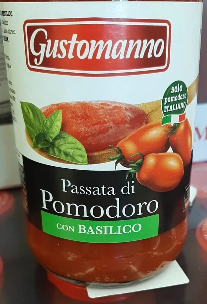 Passata di pomodoro  con basilico