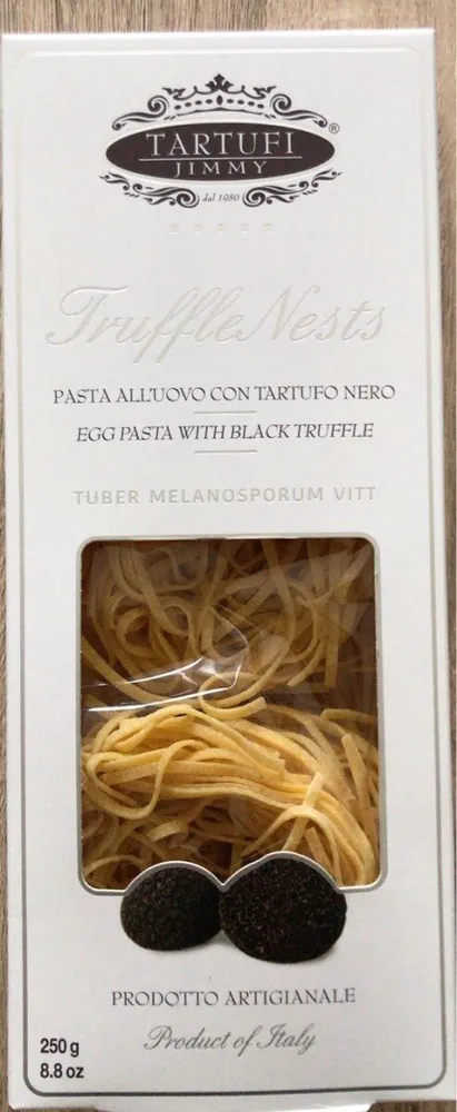 Pasta all'uovo con tartufo nero