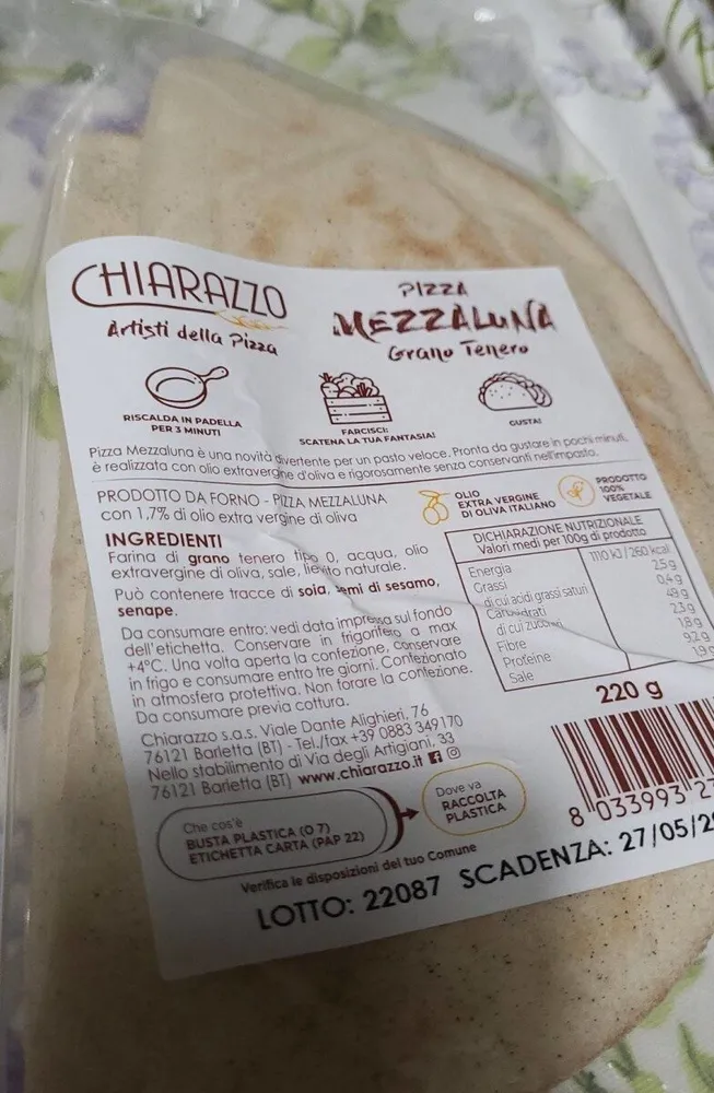 Pizza Mezzaluna