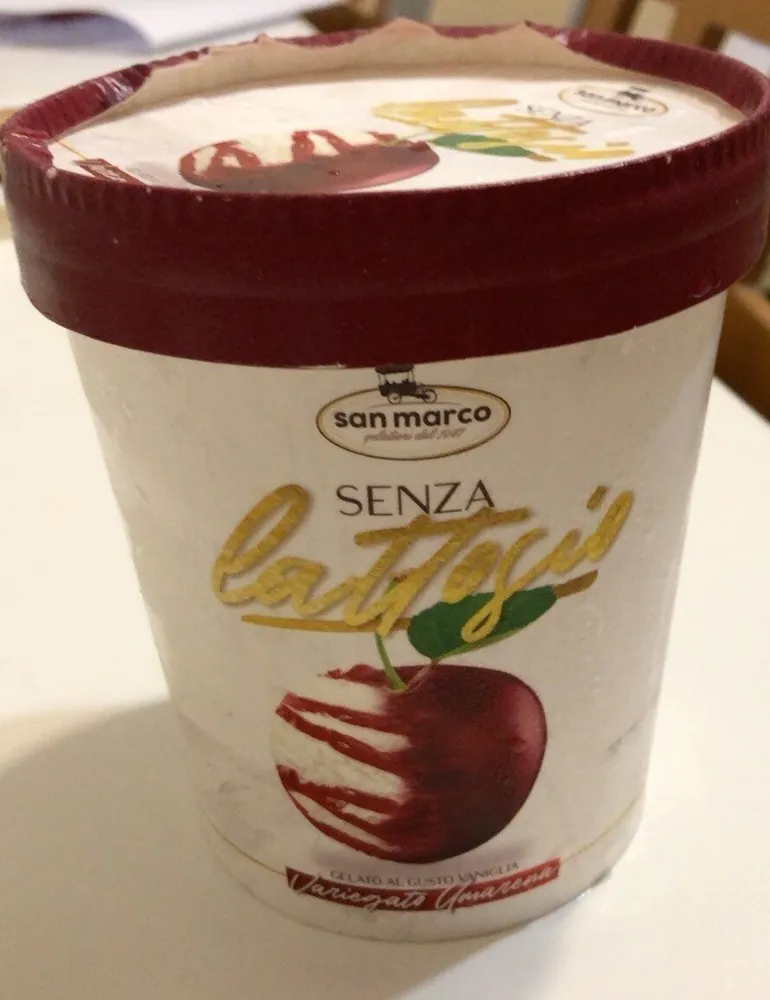 Gelato al gusto vaniglia variegato amarena
