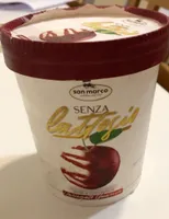Gelato al gusto vaniglia variegato amarena