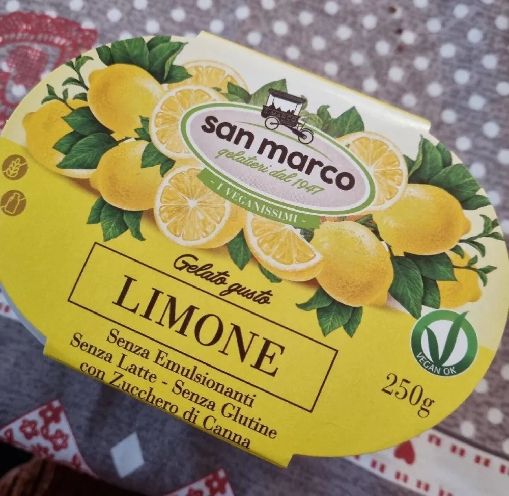 Gelato gusto limone
