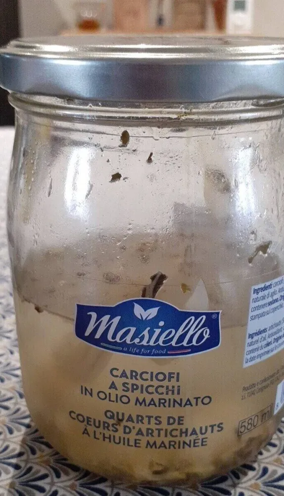 Quart de coeur d'artichauts à l'huile marinée