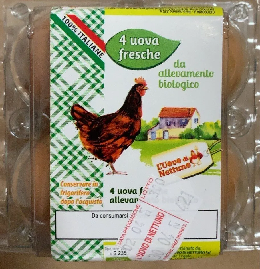 Uova fresche di allevamento biologico