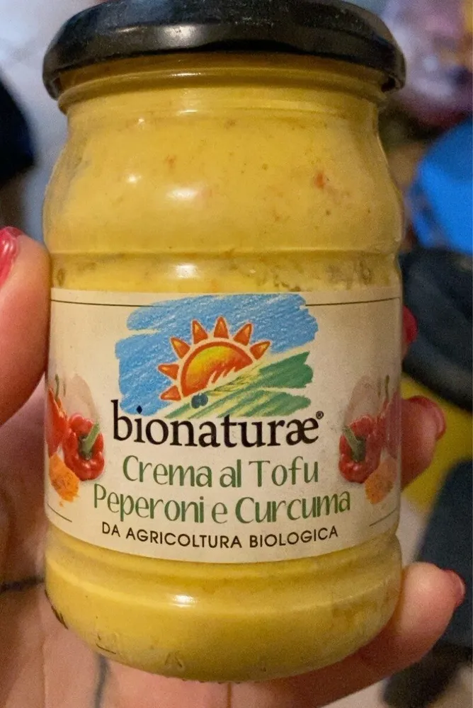 Crema al tofu peperoni e curcuma