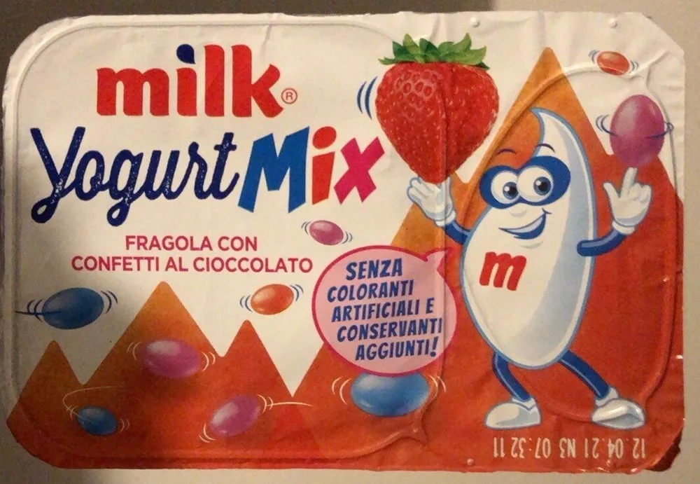 Yougurt mix fragola confetti