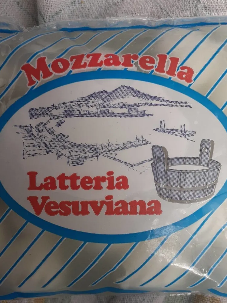 Mozzarella latteria Vesuviana