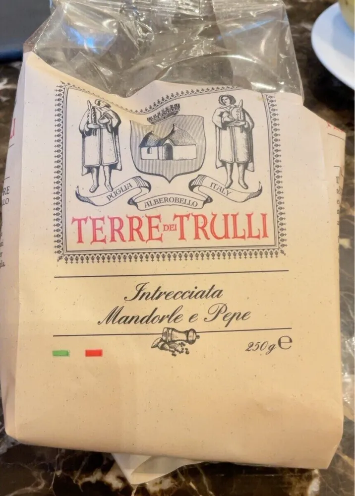 Intrecciata Mandorle E Pepe