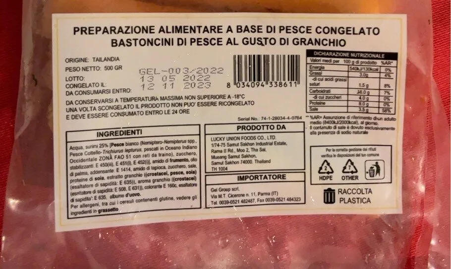 PREPARAZIONE ALIMENTARE A BASE DI PESCE CONGELATO