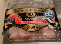 Gelato al gusto yogurt variegato ai frutti di bosco