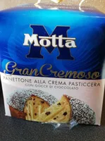 Panettone con crema pasticcera con gocce di cioccolato