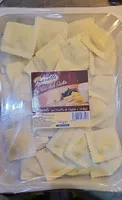 Ravioli con ricotta di bufala e tartufo
