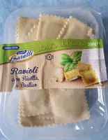 Ravioli con ricotta e basilico