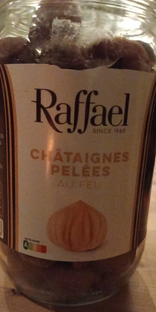 Châtaignes pelées au feu