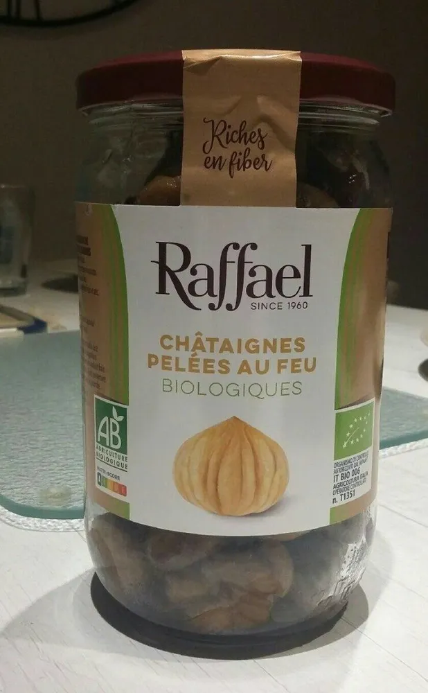Châtaignes pelées au feu