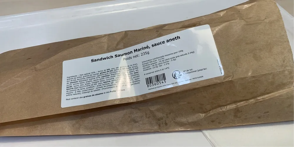 Sandwich Saumon Mariné, sauce aneth