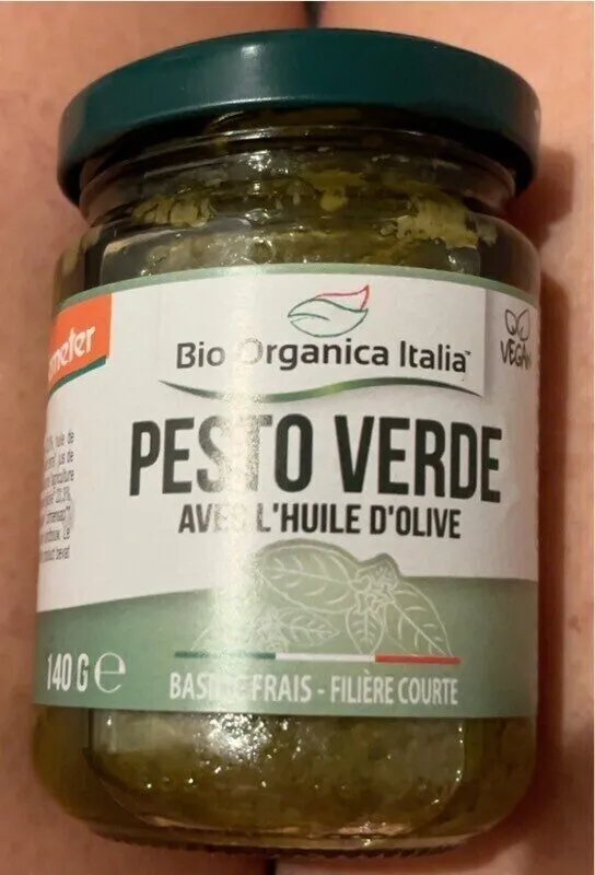 Pesto verde avec l’huile d’olive