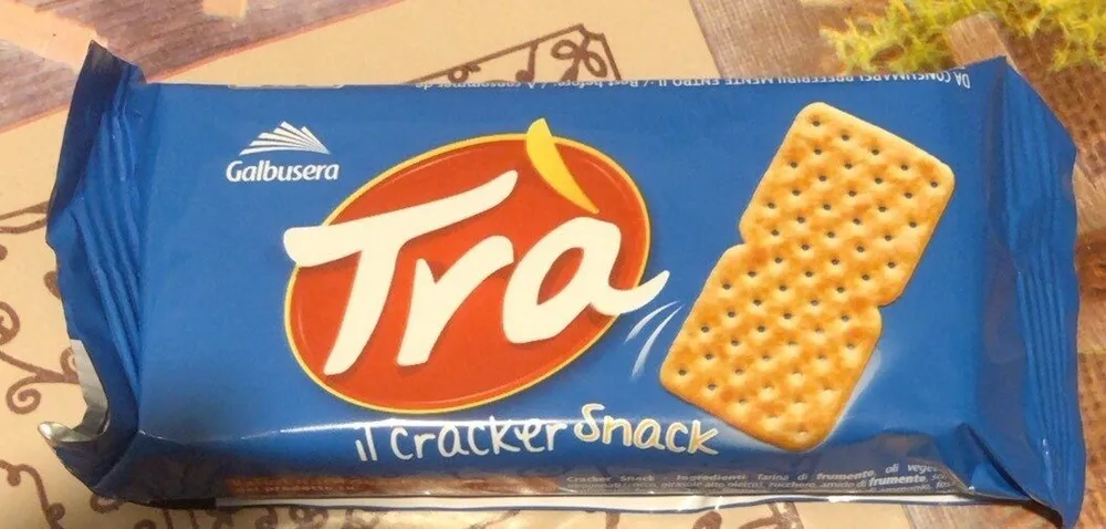 TRA cracker snack