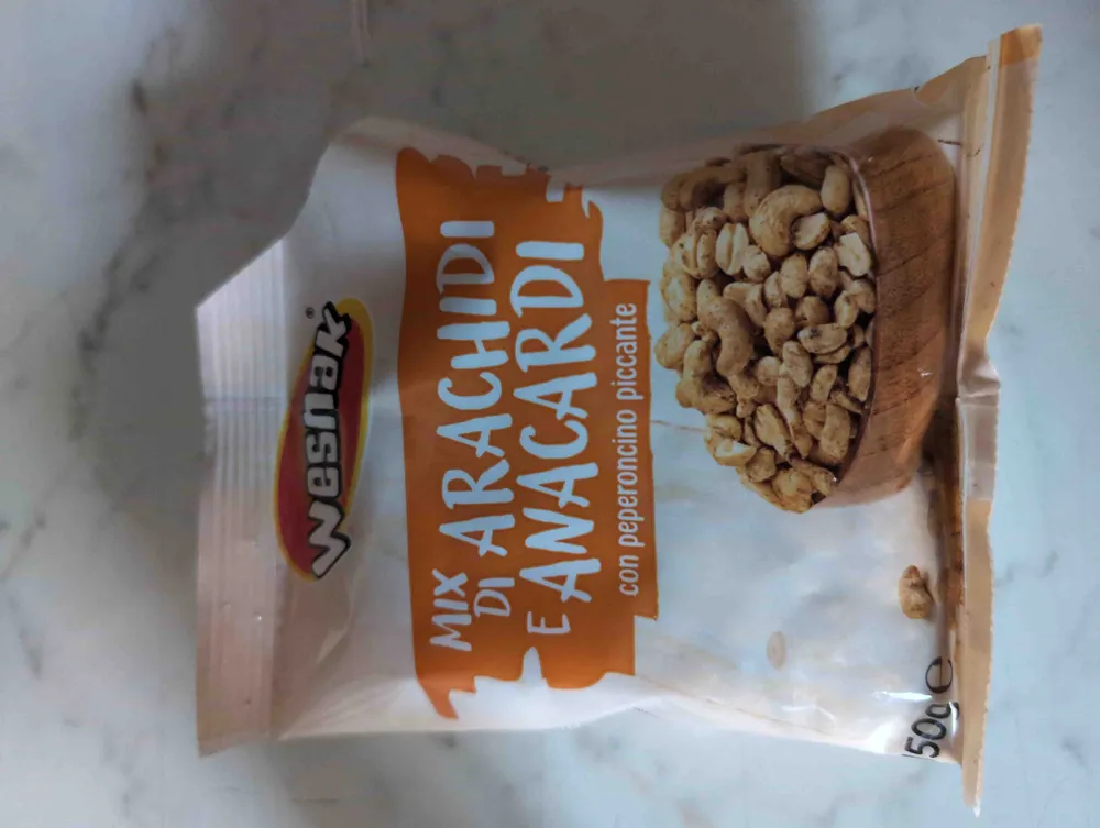 Mix arachidi e anacardi