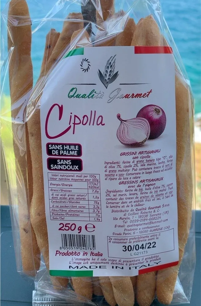 Gressins artisanaux avec de l'oignon