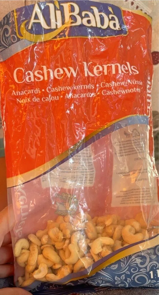 Cashew kernels