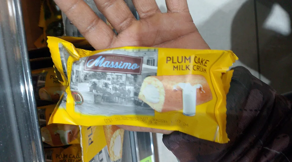 Plum cake milk cream