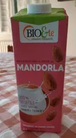 Latte di mandorla