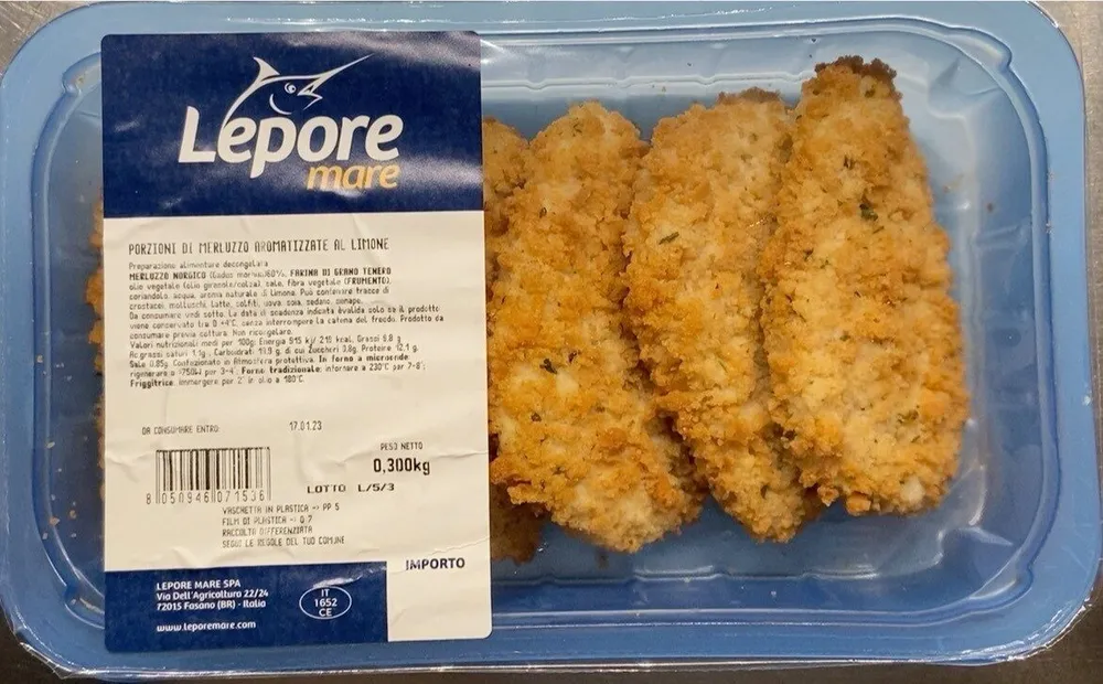 Porzioni di merluzzo aromatizzate al limone