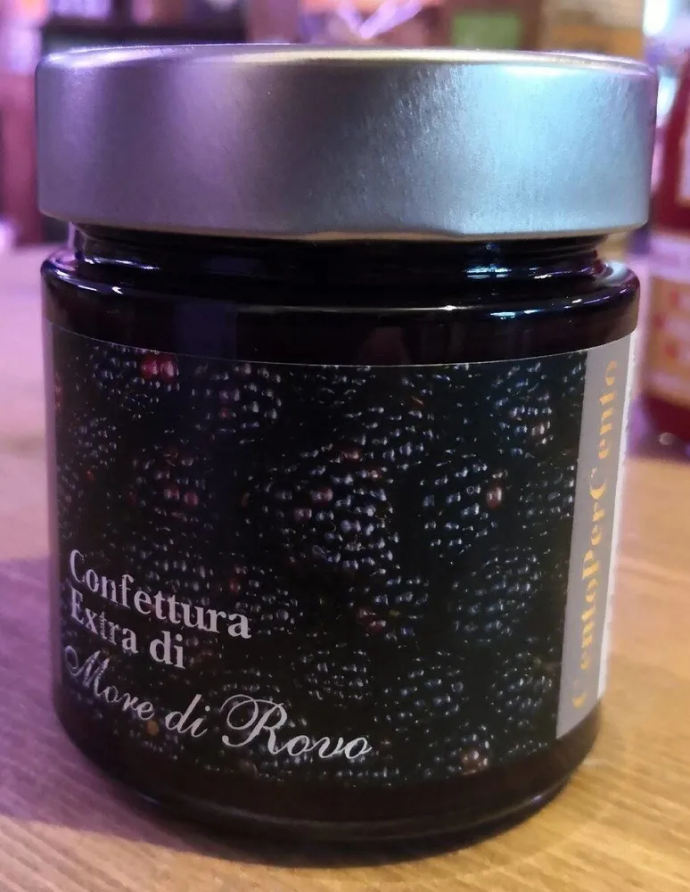 Confettura extra di more di rovo