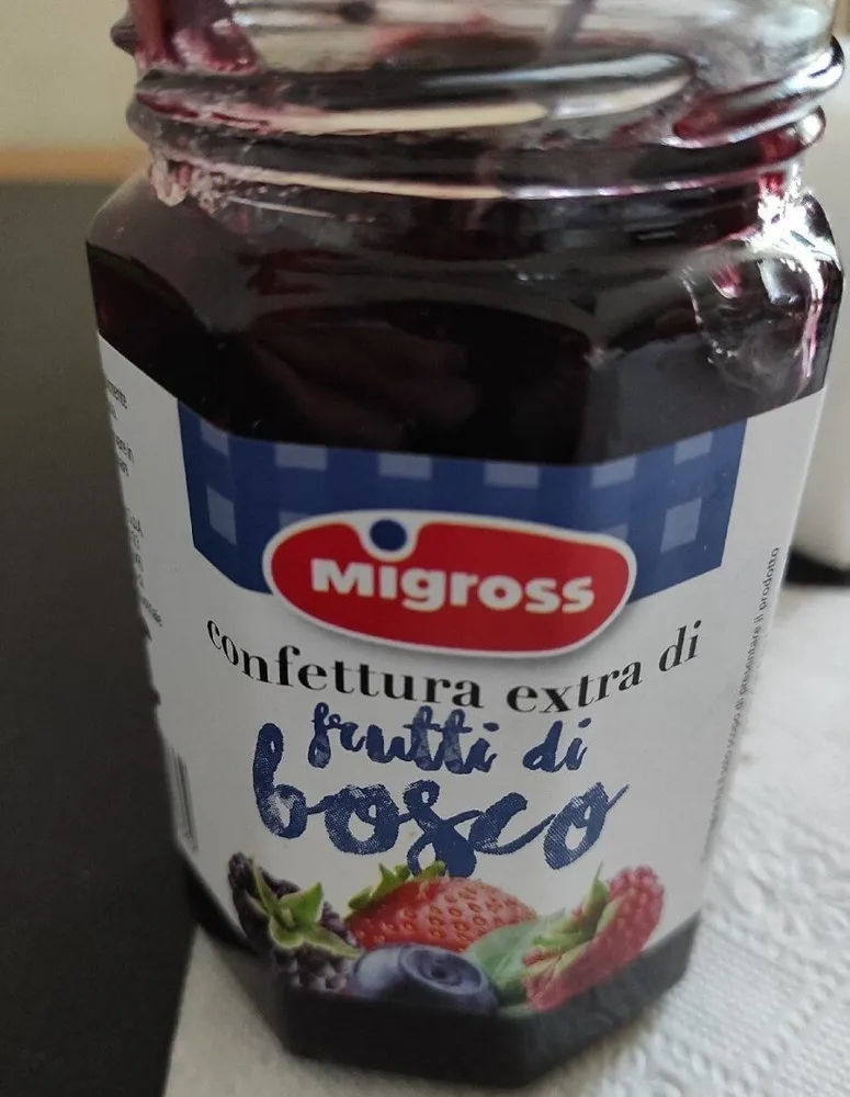 Confettura extra di frutti di bosco